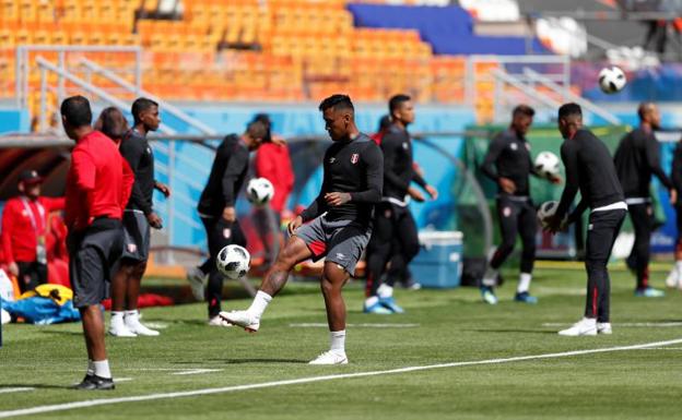 Perú durante el entrenamiento