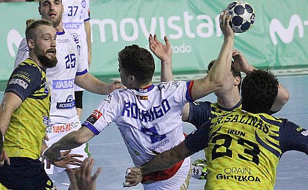 Rodrigo, en un partido ante Bidasoa.