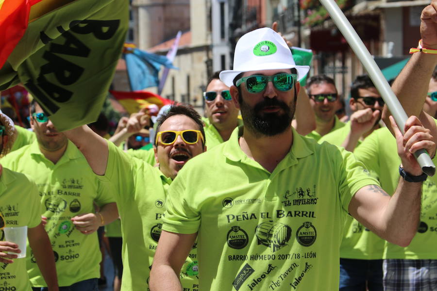 Fotos: Las peñas encienden San Juan y San Pedro