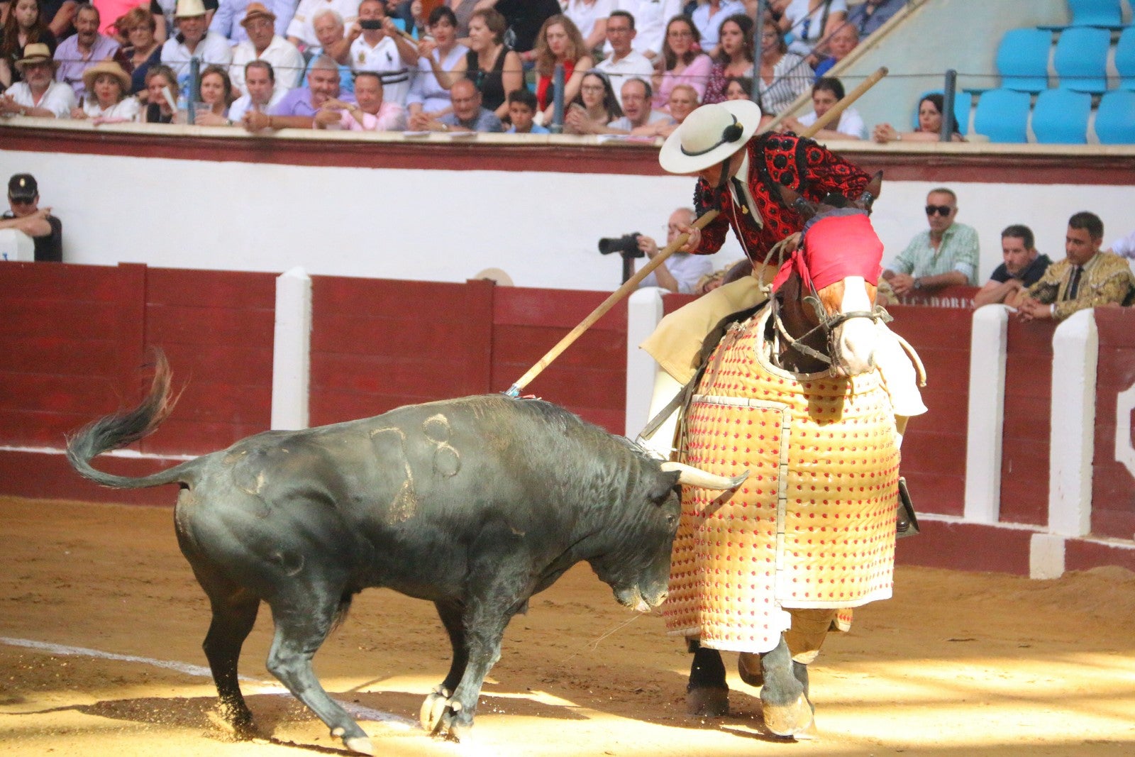 Fotos: Corrida del día  de San Juan, Morante, Manzanares, Talavante y Roca Rey