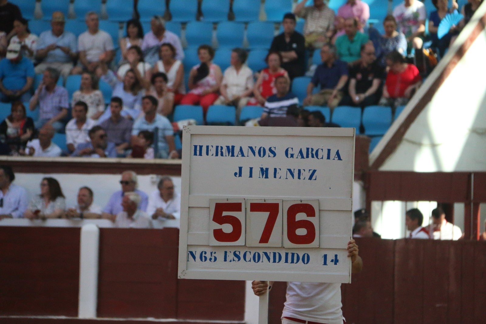 Fotos: Corrida del día  de San Juan, Morante, Manzanares, Talavante y Roca Rey