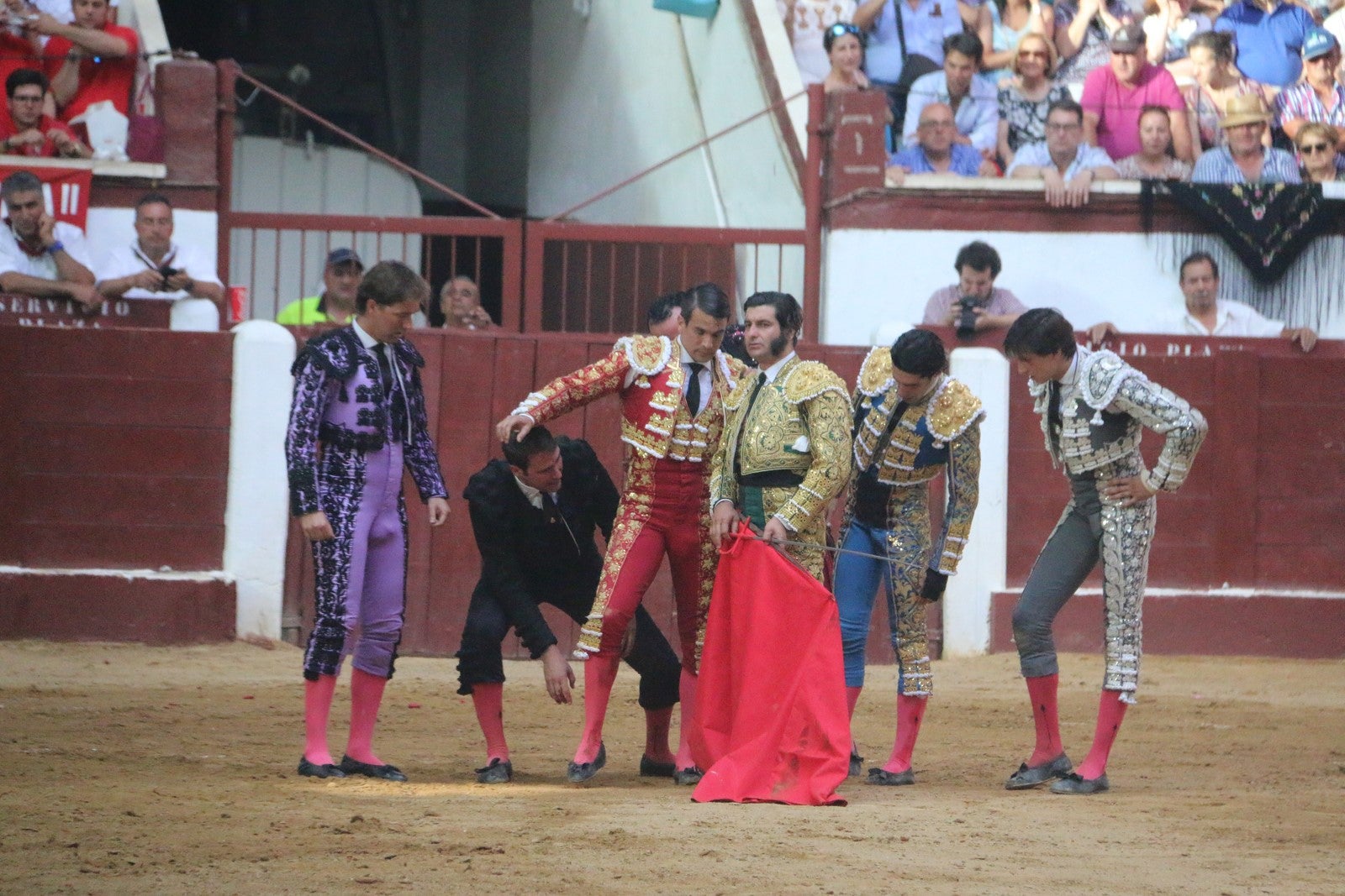 Fotos: Corrida del día  de San Juan, Morante, Manzanares, Talavante y Roca Rey