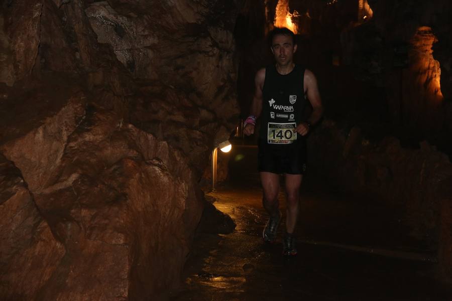 Primera prueba de la Copa Diputación de Trail 2018 que se celebra en el entrono de la localidad de Valporquero adentrandose en la cueva para recorrerla durante 400mts