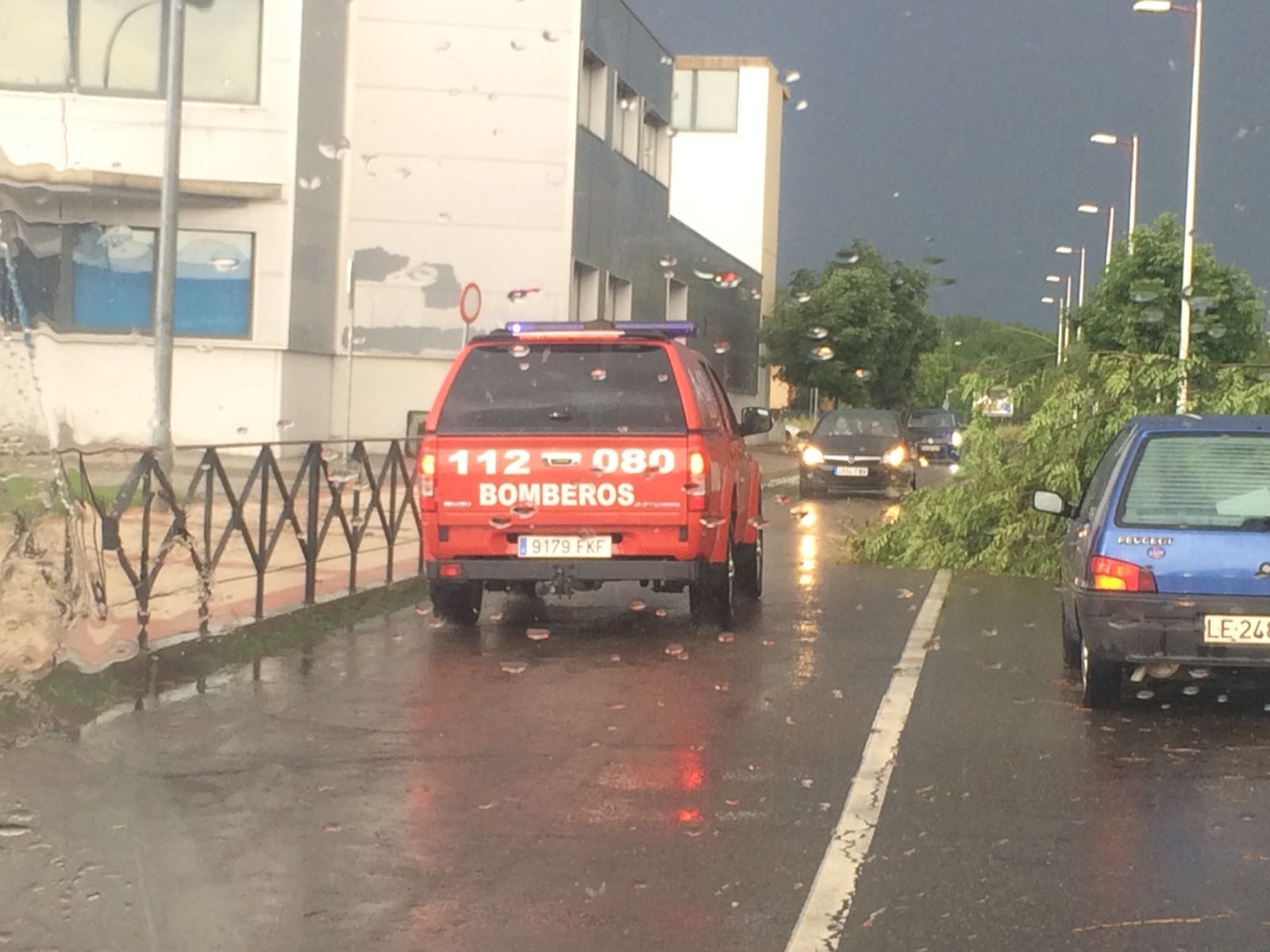 Fotos: Una gran tormenta sorprende a León y a su alfoz