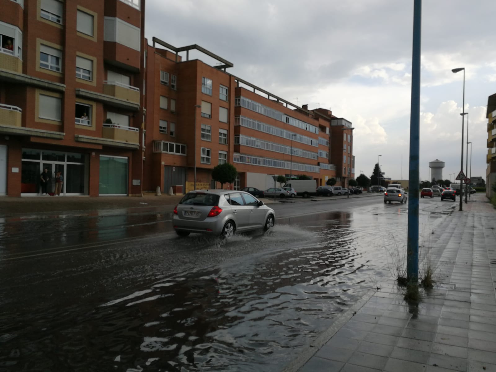 Fotos: Una gran tormenta sorprende a León y a su alfoz