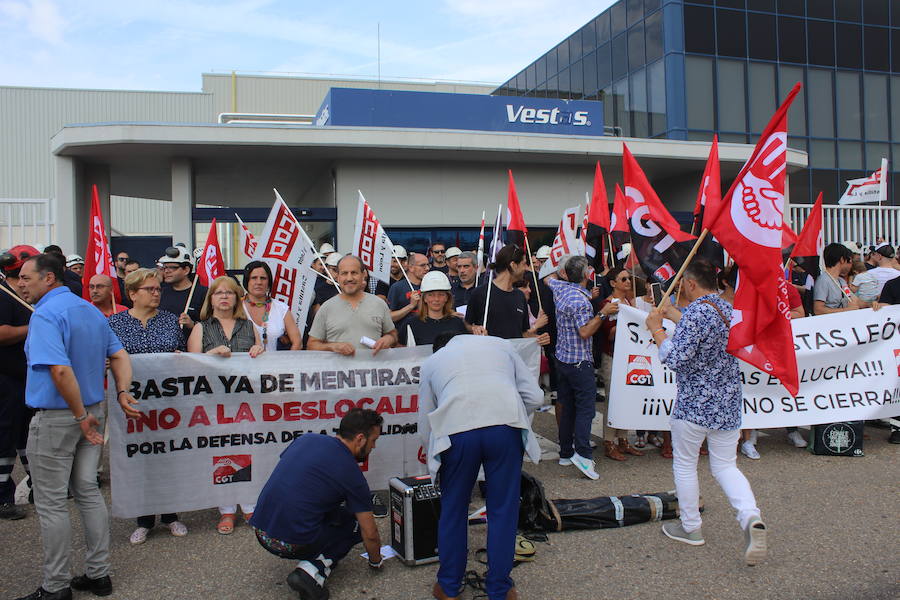 Fotos: Multitudinario primer paro en Vestas