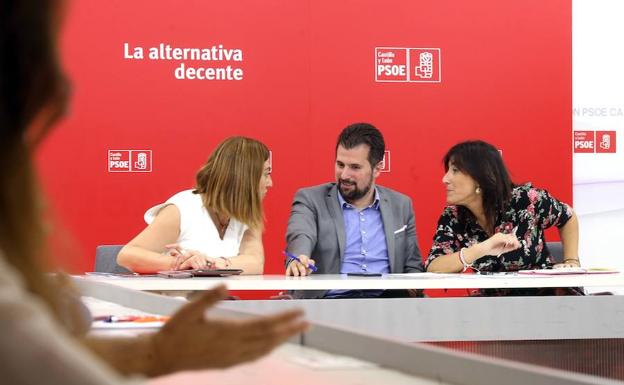 El secretario general del PSOECyL, Luis Tudanca, preside el Plenario de la Comisión Ejecutiva Autonómica del PSOE de Castilla y León junto a Virginia Barcones y Ana Sánchez