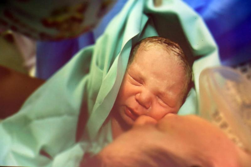 Un recién nacido en el Hospital Sant'Orsola de Bolonia 