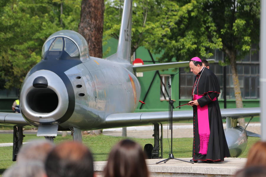 Fotos: El Rey Felipe VI entrega los despachos a los sargentos de la ABA