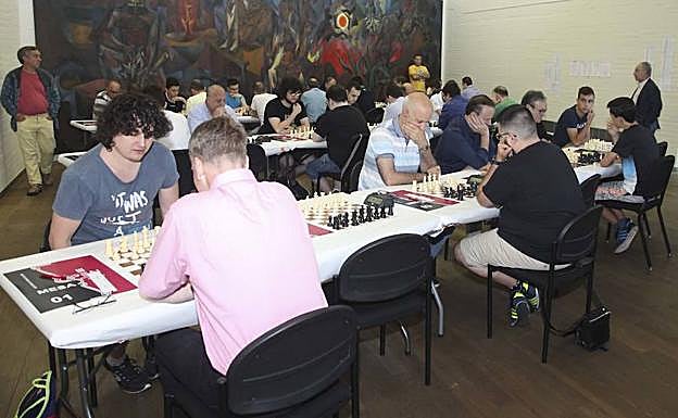 Aficionados y Maestros llegados de 9 países disputan la final del III Open Internacional