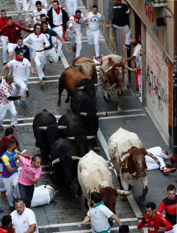 Los astados de la ganadería gaditana protagonizan un encierro veloz y limpio