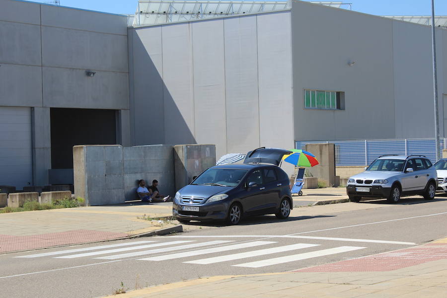 Fotos: Concentración a las puertas de Vestas