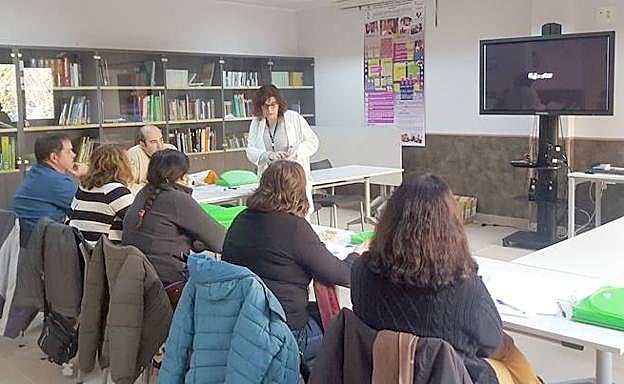 Alzheimer León forma a profesionales del ámbito sanitario para valoraciones neuropsicológicas a personas con deterioro cognitivo