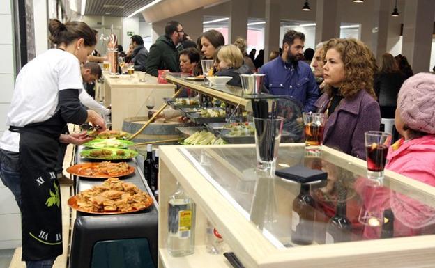 Plaza Gourmet amplía su oferta gastronómica.