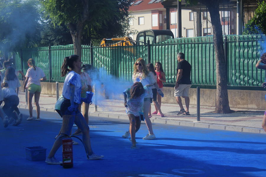 Fotos: La Color Party de La Virgen del Camino celebra su cuarta edición