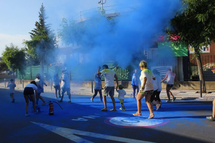 Fotos: La Color Party de La Virgen del Camino celebra su cuarta edición