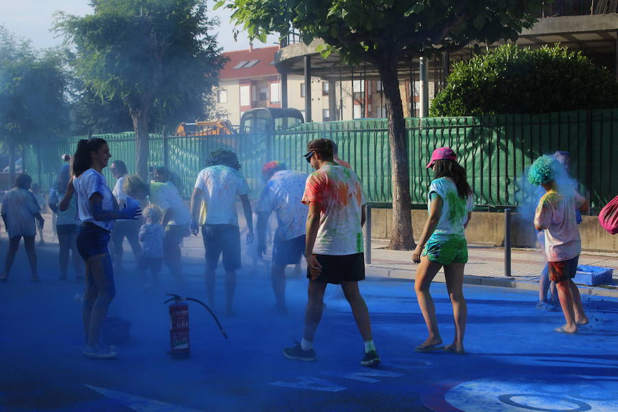 Fotos: La Color Party de La Virgen del Camino celebra su cuarta edición