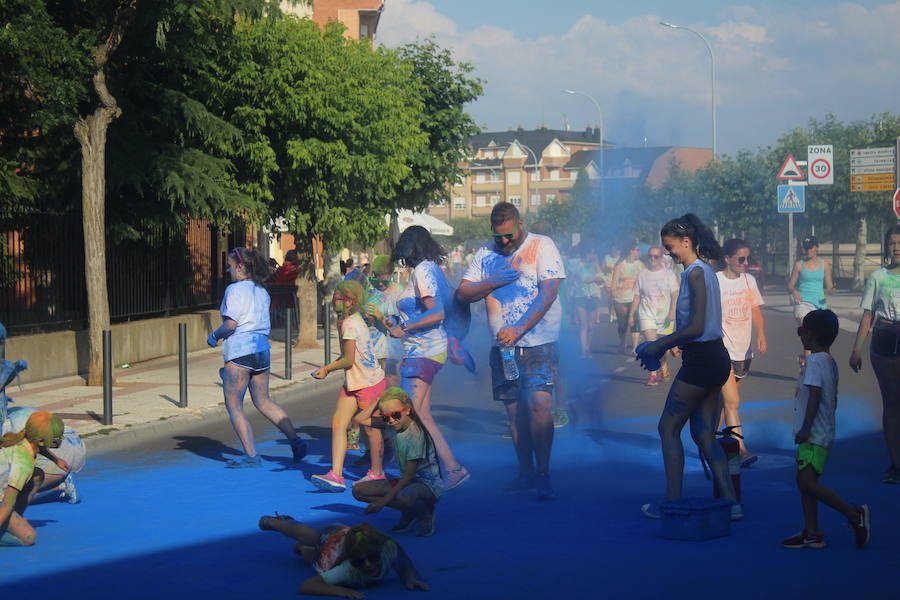 Fotos: La Color Party de La Virgen del Camino celebra su cuarta edición