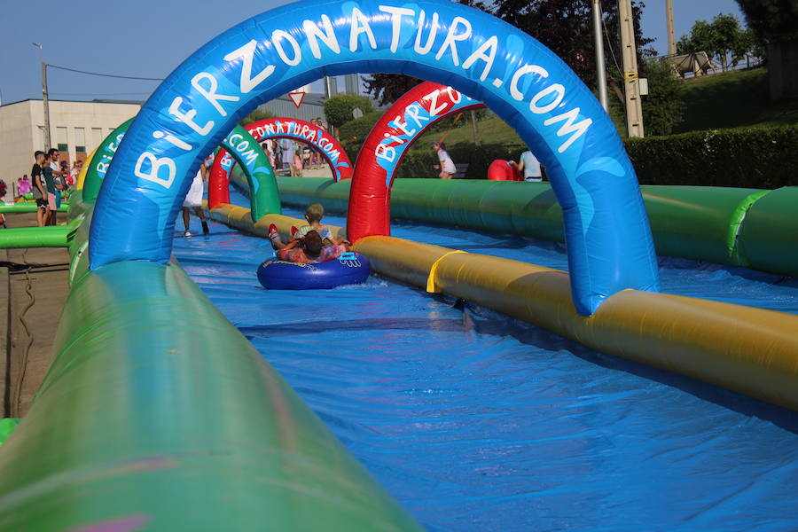 Fotos: La Color Party de La Virgen del Camino celebra su cuarta edición