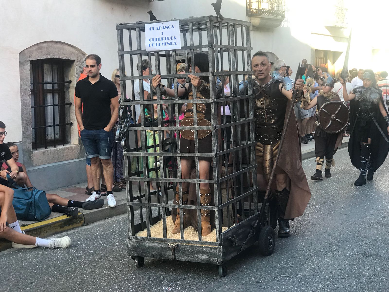 Fotos: El Carnaval también es para el verano en Pola de Gordón