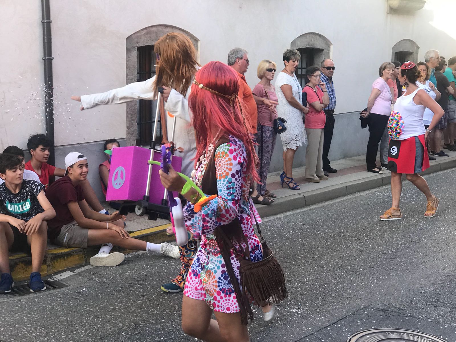 Fotos: El Carnaval también es para el verano en Pola de Gordón