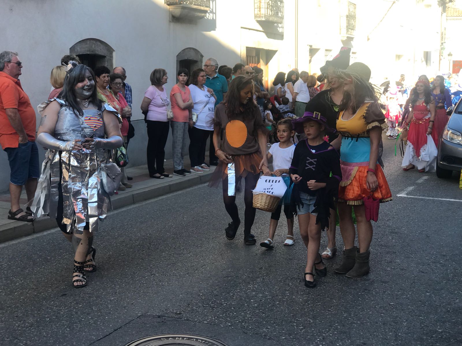 Fotos: El Carnaval también es para el verano en Pola de Gordón