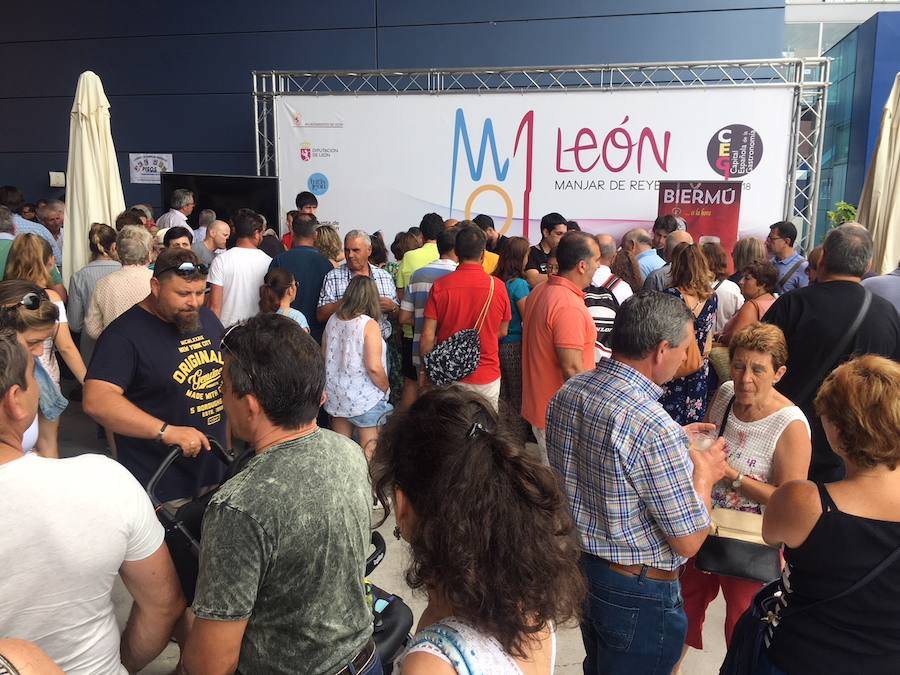 Fotos: Imágenes del Dia de León en la Feria de Muestras