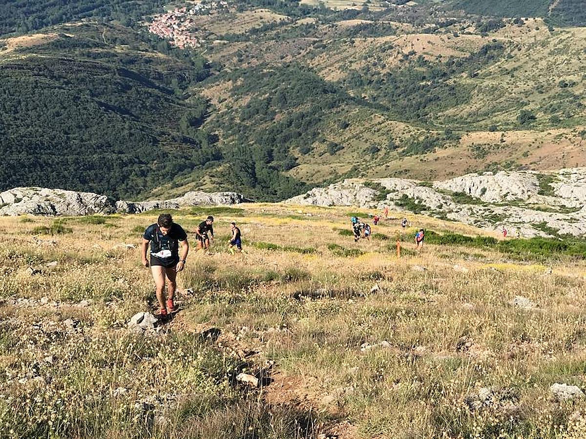 Fotos: Las mejores imágenes del Trail Villafeide 2018