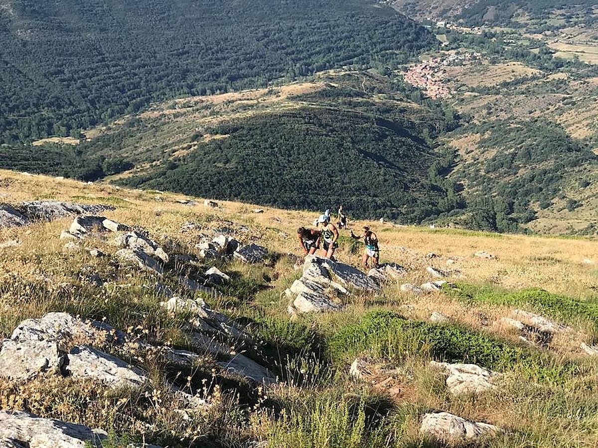 Fotos: Las mejores imágenes del Trail Villafeide 2018