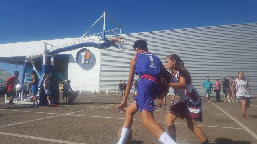 Fotos: Éxito en el torneo 3x3 de E.Leclerc y Agustinos