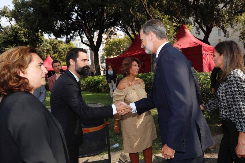 Barcelona recuerda a las víctimas de los atentados de Las Ramblas y Cambrils un año después.