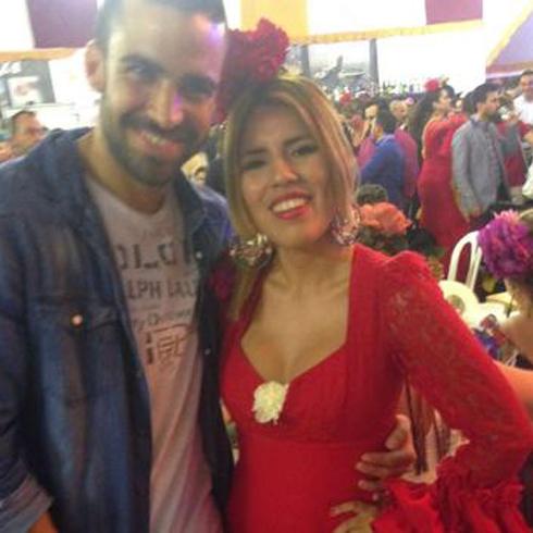 Chabelita con el miembro de 'La Manada' en la Feria de Abril de 2016. 