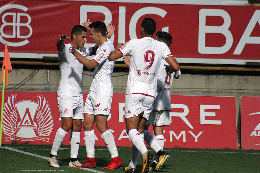 Fotos: Primera victoria de la Cultural