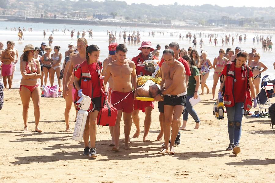 Fotos: Accidente en la playa de San Lorenzo