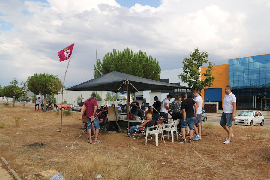 Fotos: Campamento a las puertas de Vestas