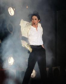 Imagen secundaria 2 - Michael Jackson en diferentes momentos de su carrera.