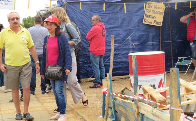 Campamento huelguista de los trabajadores de Vestas en Villadangos.