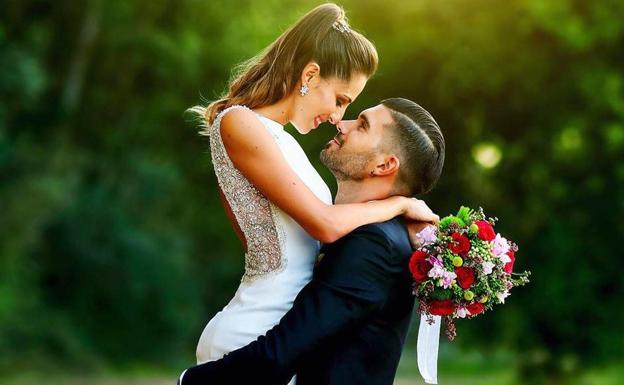 Carolina Rodríguez y su marido en una imagen del fotógrafo leonés Gus Geijo.