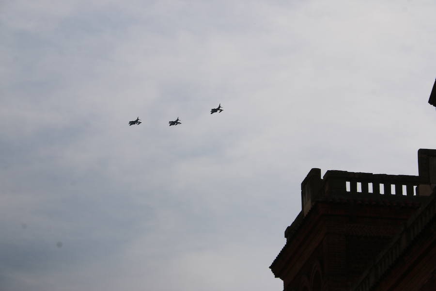 Fotos: Los cazas surcan el cielo de León