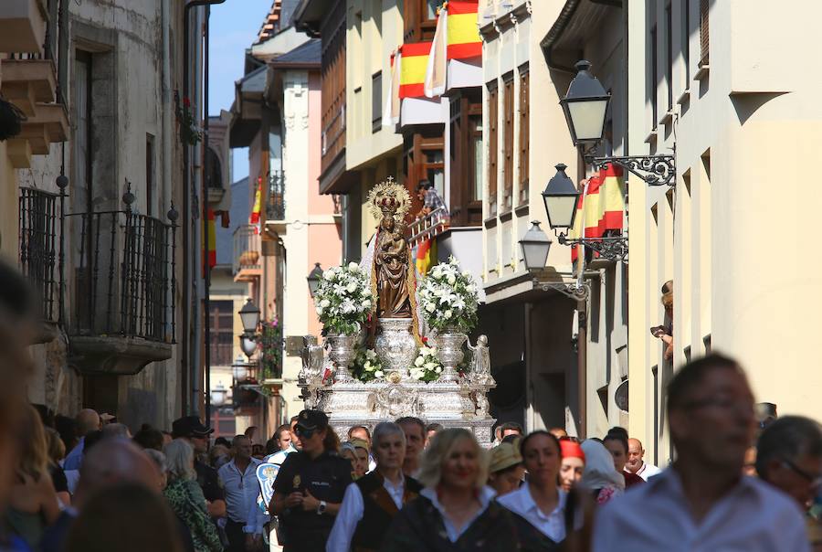 Fotos: Actos con motivo del Día del Bierzo