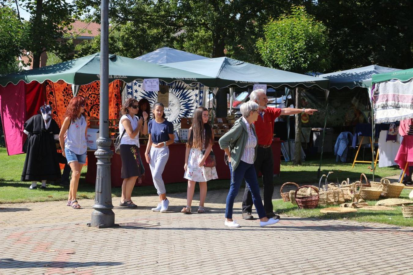 Fotos: VIII Feria de Artesanía de Lorenzana