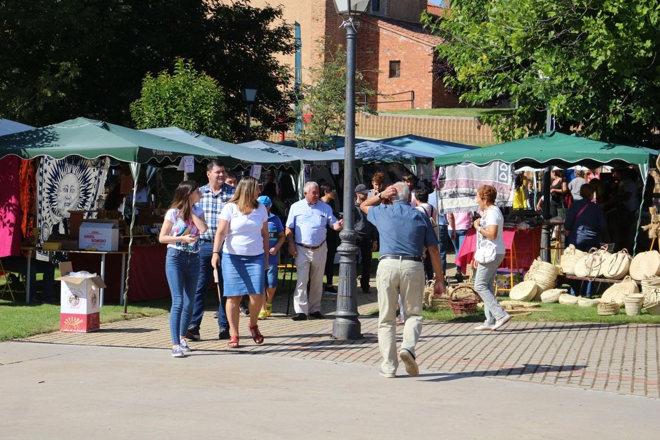 Fotos: VIII Feria de Artesanía de Lorenzana