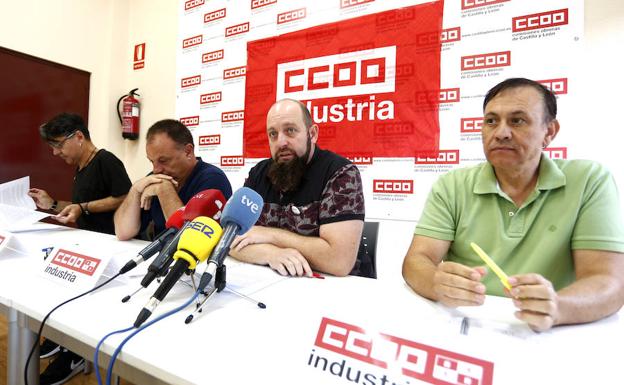 Responsables de Industria del sindicato CCOO comparecen para hablar de la situción industrial de la provincia. 