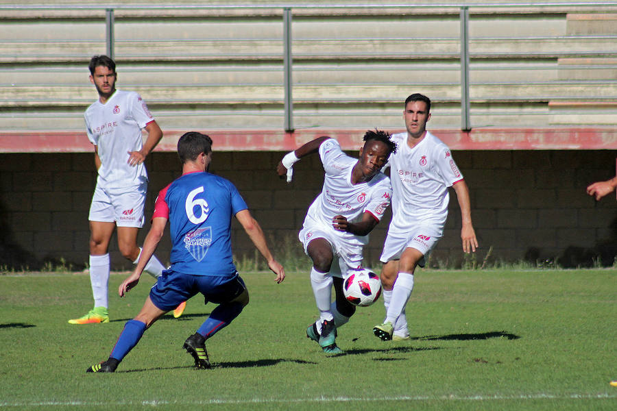 Fotos: Partido entre el Júpiter y la Segoviana