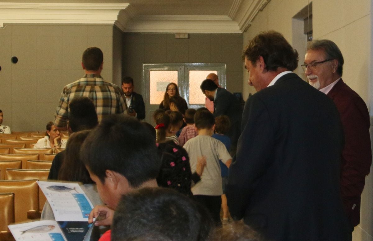 Fotos: El pescado presente en los comedores escolares leoneses