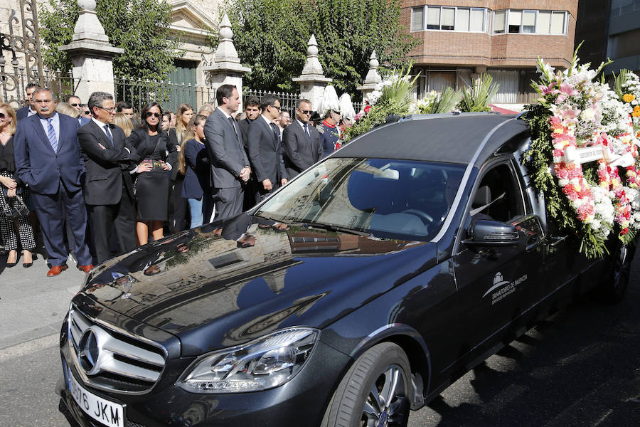 Fotos: Funeral del político leonés David Vázquez