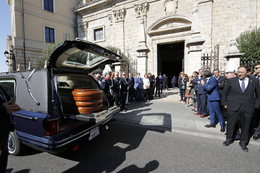 Fotos: Funeral del político leonés David Vázquez