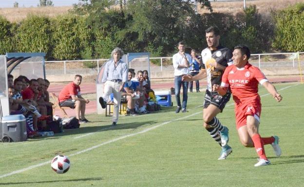 Nicho Escalante, en una acción del último partido.