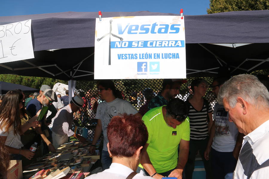 Los empleados de esta empresa montaron una carpa en la romería de la Virgen del Camino que recibió la visita del presidente de la Diputación, Juan Martínez Majo y del alcalde de León, Antonio Silván 