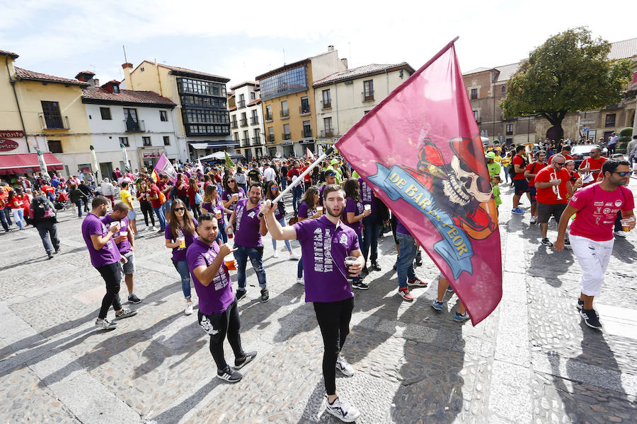 Fotos: Las peñas celebran San Froilán